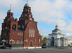 Музей «Хрусталь. Вышивка. Лаковая миниатюра»